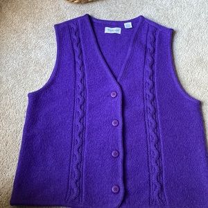 Vintage Westbound, 💯% wool, purple vest, v neck